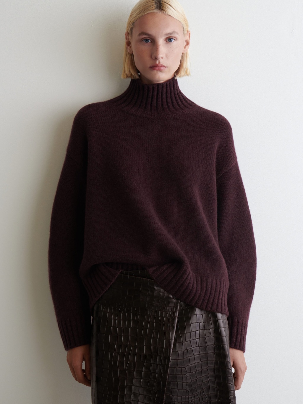 Cos Deep Plum Cashmere Turtleneck Sweater